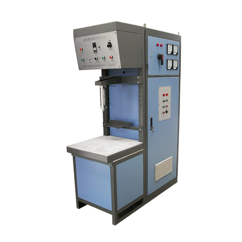 Кои се специфичните апликации на машината за раздвојување со висока фреквенција на дното на садовите за готвење?